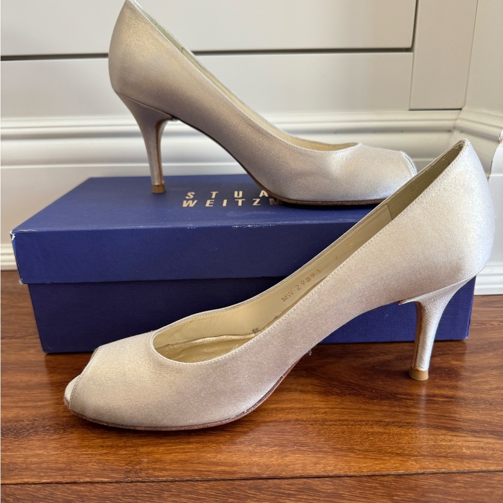 Stuart Weitzman Polly Platinum Peep Toe Party Heels - Picture 1 of 6